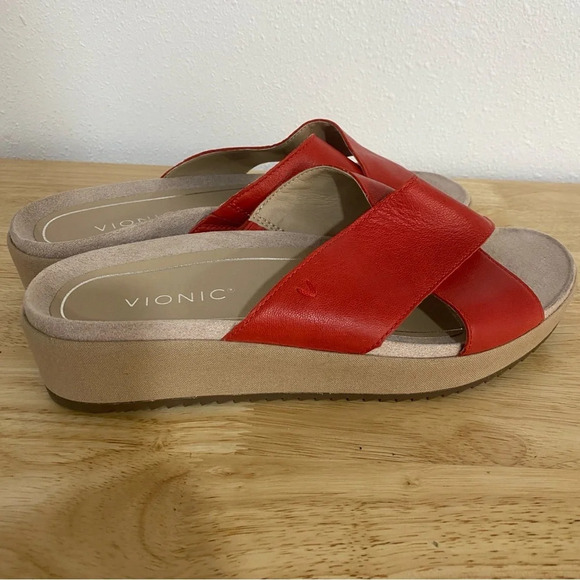 Vionic Hayden Sandals Womens 10 Red Leather Comfort Slip On Slide Shoe Strappy - Picture 1 of 7
